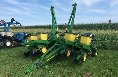 8 Row Planters